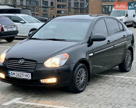 Черный Хендай Акцент, объемом двигателя 1.4 л и пробегом 221 тыс. км за 4950 $, фото 2 на Automoto.ua
