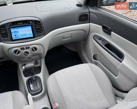 Черный Хендай Акцент, объемом двигателя 1.4 л и пробегом 139 тыс. км за 5999 $, фото 60 на Automoto.ua