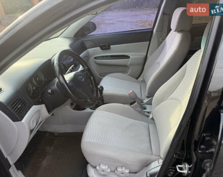 Черный Хендай Акцент, объемом двигателя 1.4 л и пробегом 257 тыс. км за 3000 $, фото 15 на Automoto.ua