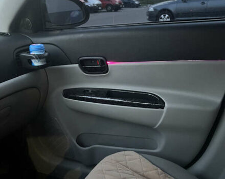 Черный Хендай Акцент, объемом двигателя 1.49 л и пробегом 247 тыс. км за 5200 $, фото 9 на Automoto.ua