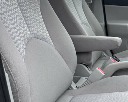 Черный Хендай Акцент, объемом двигателя 1.4 л и пробегом 139 тыс. км за 5999 $, фото 39 на Automoto.ua