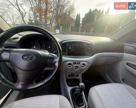 Черный Хендай Акцент, объемом двигателя 1.4 л и пробегом 257 тыс. км за 3000 $, фото 18 на Automoto.ua