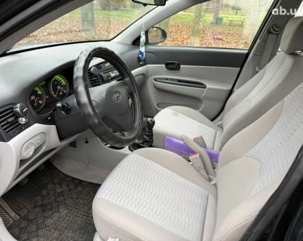 Черный Хендай Акцент, объемом двигателя 1.4 л и пробегом 165 тыс. км за 5390 $, фото 9 на Automoto.ua