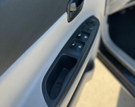 Черный Хендай Акцент, объемом двигателя 1.5 л и пробегом 237 тыс. км за 4000 $, фото 6 на Automoto.ua