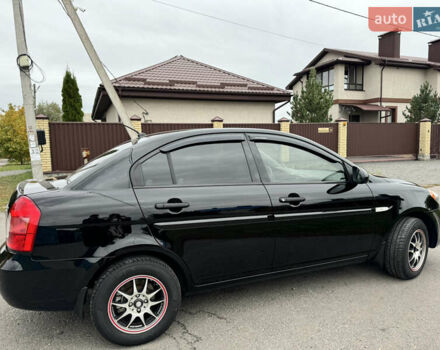 Черный Хендай Акцент, объемом двигателя 1.49 л и пробегом 198 тыс. км за 5800 $, фото 3 на Automoto.ua