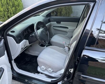 Чорний Хендай Акцент, об'ємом двигуна 1.4 л та пробігом 152 тис. км за 5300 $, фото 12 на Automoto.ua