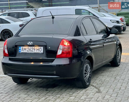 Черный Хендай Акцент, объемом двигателя 1.4 л и пробегом 221 тыс. км за 4950 $, фото 6 на Automoto.ua