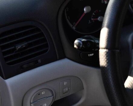 Чорний Хендай Акцент, об'ємом двигуна 1.4 л та пробігом 193 тис. км за 5799 $, фото 9 на Automoto.ua