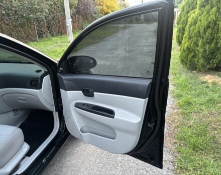 Чорний Хендай Акцент, об'ємом двигуна 1.4 л та пробігом 152 тис. км за 5300 $, фото 15 на Automoto.ua