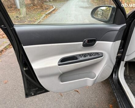 Черный Хендай Акцент, объемом двигателя 1.4 л и пробегом 165 тыс. км за 5390 $, фото 8 на Automoto.ua