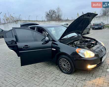 Черный Хендай Акцент, объемом двигателя 1.4 л и пробегом 221 тыс. км за 4950 $, фото 27 на Automoto.ua