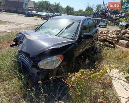 Черный Хендай Акцент, объемом двигателя 1.4 л и пробегом 160 тыс. км за 1999 $, фото 3 на Automoto.ua