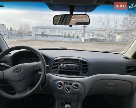 Чорний Хендай Акцент, об'ємом двигуна 1.4 л та пробігом 377 тис. км за 3900 $, фото 7 на Automoto.ua