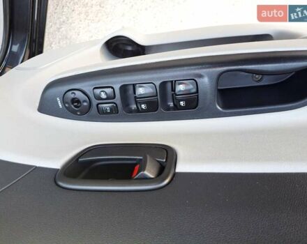 Черный Хендай Акцент, объемом двигателя 1.4 л и пробегом 157 тыс. км за 6200 $, фото 11 на Automoto.ua