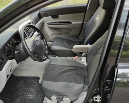 Черный Хендай Акцент, объемом двигателя 1.6 л и пробегом 188 тыс. км за 5700 $, фото 7 на Automoto.ua