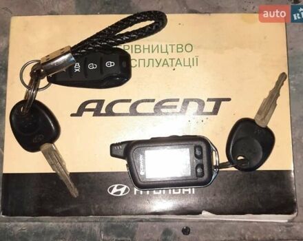 Черный Хендай Акцент, объемом двигателя 1.4 л и пробегом 237 тыс. км за 4800 $, фото 3 на Automoto.ua