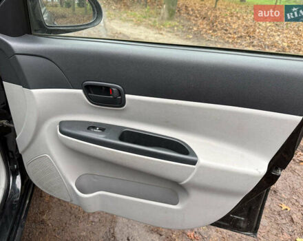 Черный Хендай Акцент, объемом двигателя 1.4 л и пробегом 165 тыс. км за 5390 $, фото 17 на Automoto.ua