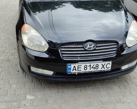 Черный Хендай Акцент, объемом двигателя 1.6 л и пробегом 188 тыс. км за 5700 $, фото 4 на Automoto.ua