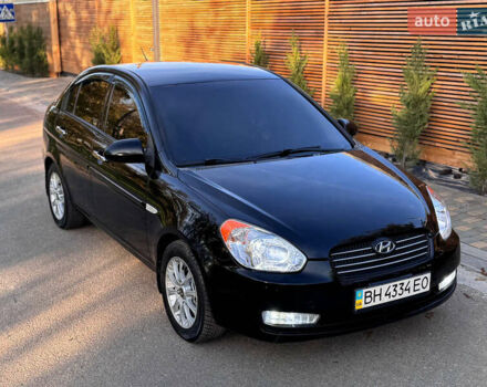 Черный Хендай Акцент, объемом двигателя 1.4 л и пробегом 128 тыс. км за 5800 $, фото 2 на Automoto.ua