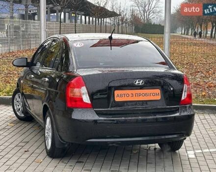 Черный Хендай Акцент, объемом двигателя 1.4 л и пробегом 156 тыс. км за 4700 $, фото 7 на Automoto.ua