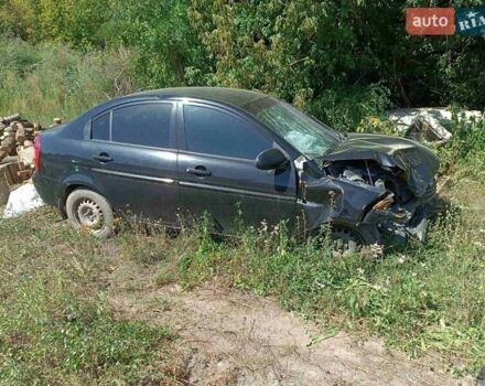 Черный Хендай Акцент, объемом двигателя 1.4 л и пробегом 160 тыс. км за 1999 $, фото 1 на Automoto.ua