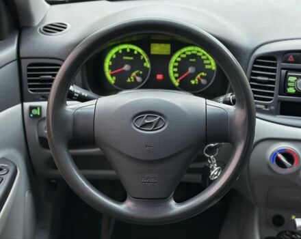 Чорний Хендай Акцент, об'ємом двигуна 1.4 л та пробігом 250 тис. км за 5100 $, фото 16 на Automoto.ua