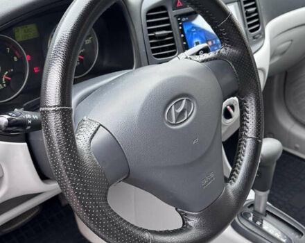 Черный Хендай Акцент, объемом двигателя 1.4 л и пробегом 139 тыс. км за 5999 $, фото 30 на Automoto.ua