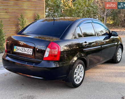 Черный Хендай Акцент, объемом двигателя 1.4 л и пробегом 128 тыс. км за 5800 $, фото 7 на Automoto.ua