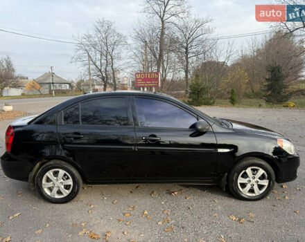 Черный Хендай Акцент, объемом двигателя 1.4 л и пробегом 257 тыс. км за 3000 $, фото 4 на Automoto.ua
