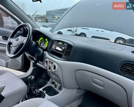 Черный Хендай Акцент, объемом двигателя 1.4 л и пробегом 221 тыс. км за 4950 $, фото 41 на Automoto.ua