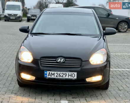 Черный Хендай Акцент, объемом двигателя 1.4 л и пробегом 221 тыс. км за 4950 $, фото 1 на Automoto.ua