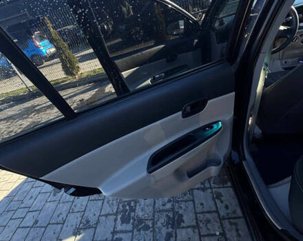 Черный Хендай Акцент, объемом двигателя 1.4 л и пробегом 210 тыс. км за 4050 $, фото 5 на Automoto.ua