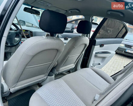 Черный Хендай Акцент, объемом двигателя 1.4 л и пробегом 221 тыс. км за 4950 $, фото 35 на Automoto.ua