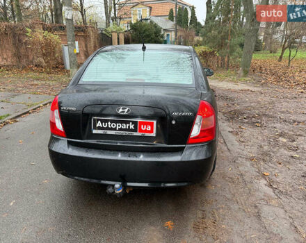 Черный Хендай Акцент, объемом двигателя 1.4 л и пробегом 165 тыс. км за 5390 $, фото 5 на Automoto.ua