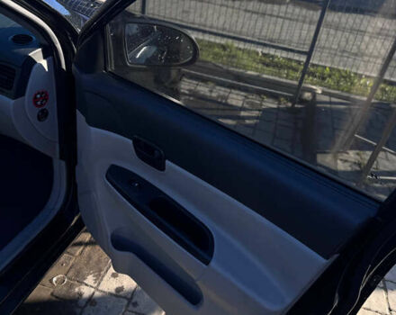 Черный Хендай Акцент, объемом двигателя 1.4 л и пробегом 210 тыс. км за 4050 $, фото 4 на Automoto.ua