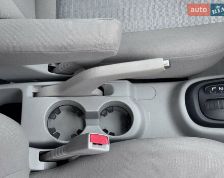 Черный Хендай Акцент, объемом двигателя 1.4 л и пробегом 139 тыс. км за 5999 $, фото 53 на Automoto.ua