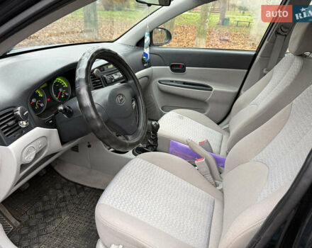 Черный Хендай Акцент, объемом двигателя 1.4 л и пробегом 165 тыс. км за 5390 $, фото 9 на Automoto.ua