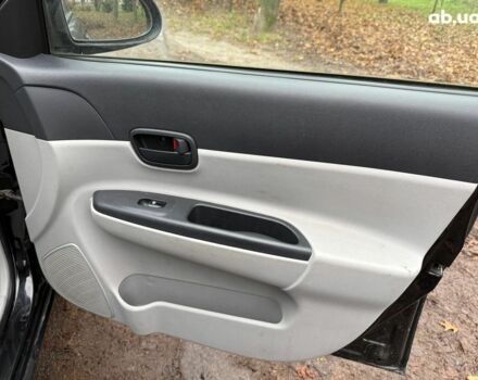 Черный Хендай Акцент, объемом двигателя 1.4 л и пробегом 165 тыс. км за 5390 $, фото 17 на Automoto.ua