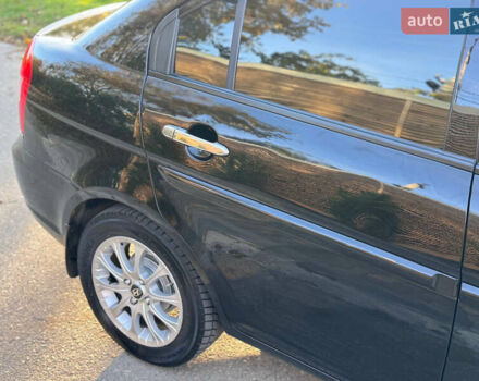 Черный Хендай Акцент, объемом двигателя 1.4 л и пробегом 128 тыс. км за 5800 $, фото 24 на Automoto.ua