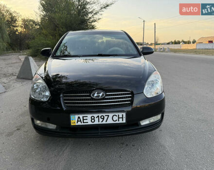 Чорний Хендай Акцент, об'ємом двигуна 1.4 л та пробігом 157 тис. км за 5200 $, фото 3 на Automoto.ua