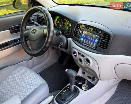 Черный Хендай Акцент, объемом двигателя 1.4 л и пробегом 128 тыс. км за 5800 $, фото 62 на Automoto.ua