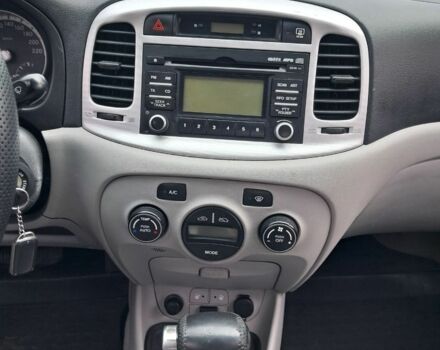 Черный Хендай Акцент, объемом двигателя 1.6 л и пробегом 182 тыс. км за 5200 $, фото 11 на Automoto.ua