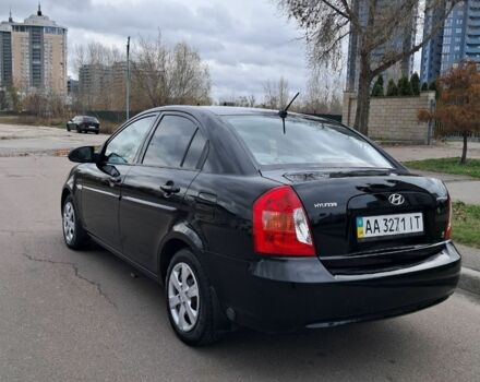 Черный Хендай Акцент, объемом двигателя 1.6 л и пробегом 182 тыс. км за 5200 $, фото 5 на Automoto.ua