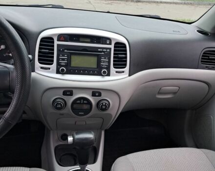 Черный Хендай Акцент, объемом двигателя 1.6 л и пробегом 182 тыс. км за 5200 $, фото 14 на Automoto.ua