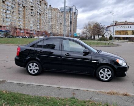 Черный Хендай Акцент, объемом двигателя 1.6 л и пробегом 182 тыс. км за 5200 $, фото 6 на Automoto.ua