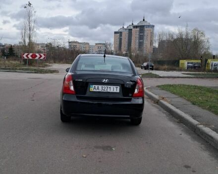 Черный Хендай Акцент, объемом двигателя 1.6 л и пробегом 182 тыс. км за 5200 $, фото 7 на Automoto.ua