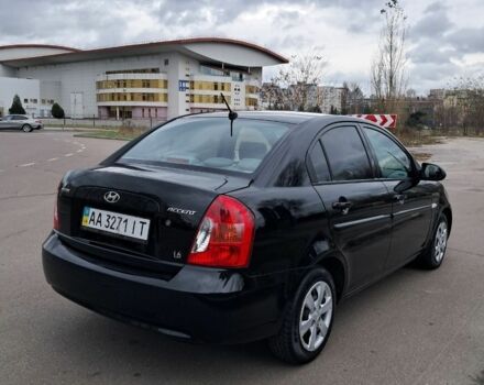 Черный Хендай Акцент, объемом двигателя 1.6 л и пробегом 182 тыс. км за 5200 $, фото 4 на Automoto.ua