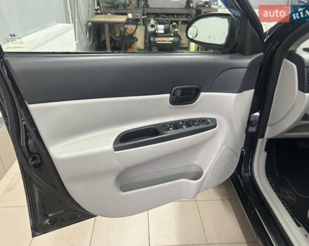 Чорний Хендай Акцент, об'ємом двигуна 1.4 л та пробігом 180 тис. км за 4950 $, фото 18 на Automoto.ua