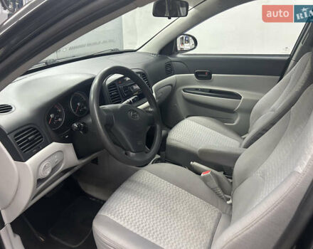 Чорний Хендай Акцент, об'ємом двигуна 1.4 л та пробігом 180 тис. км за 4950 $, фото 23 на Automoto.ua