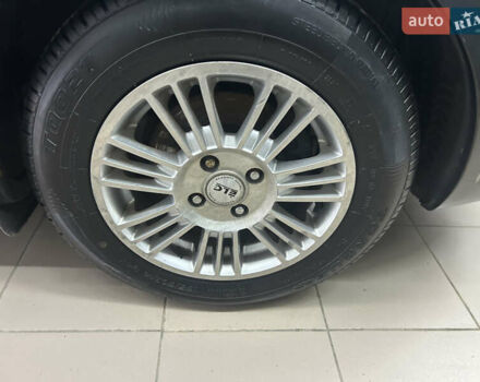 Чорний Хендай Акцент, об'ємом двигуна 1.4 л та пробігом 180 тис. км за 4950 $, фото 28 на Automoto.ua